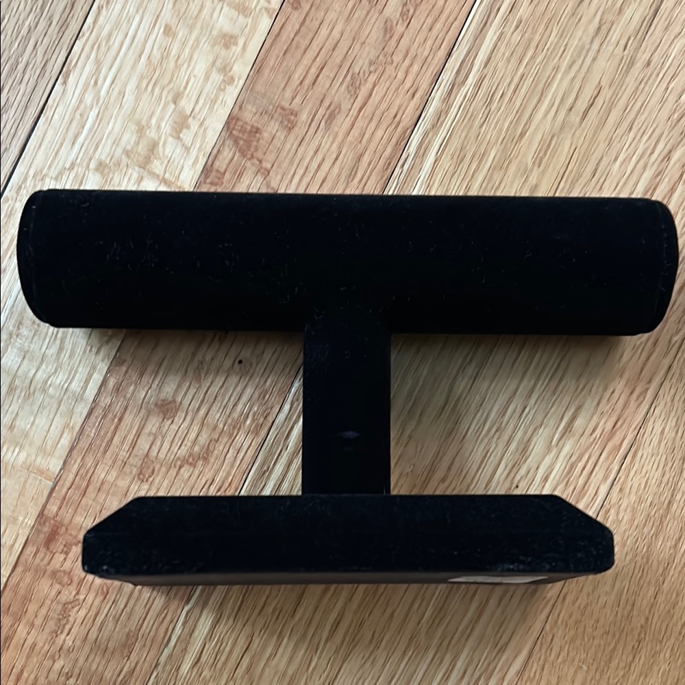 Velvet-like Black and Gray Jewelry / Bracelet  Stands from The Container Store - Picture 3 of 6
